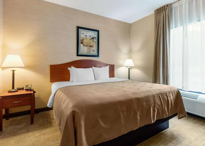 Quality Inn & Suites Benton - Draffenville